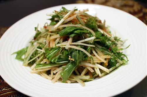 今日のキムチ料理レシピ：大根と水菜のキムチサラダ