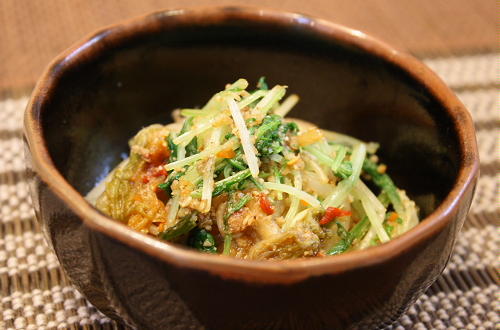 今日のキムチ料理レシピ：水菜とキムチの胡麻和え