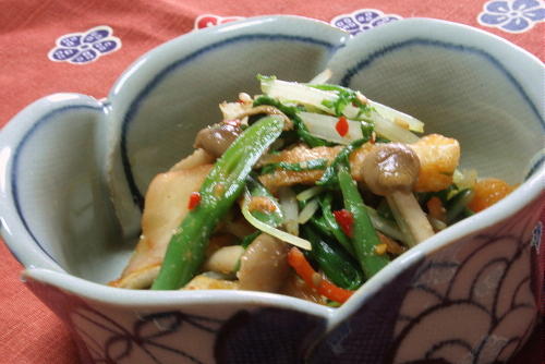 今日のキムチ料理レシピ：水菜とキムチのごまあえ