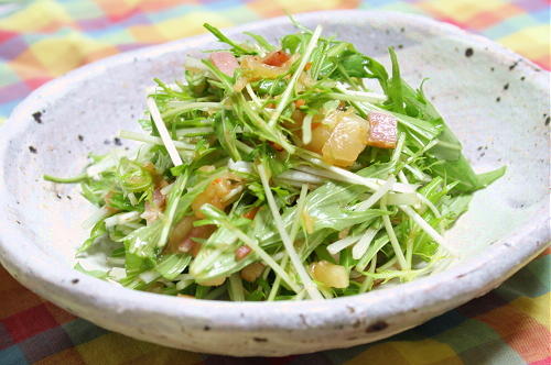 今日のキムチ料理レシピ：水菜のキムチドレッシングサラダ