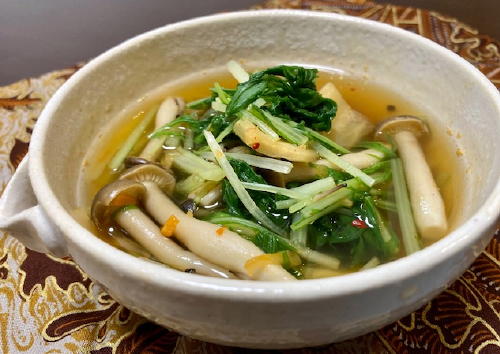 今日のキムチレシピ：水菜としめじのキムチスープ