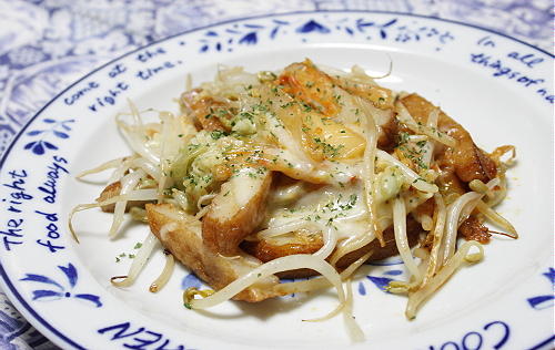 今日のキムチ料理レシピ：さつま揚げとキムチのチーズ焼き