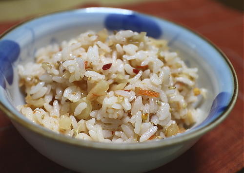 今日のキムチ料理レシピ：みょうがとキムチの甘酢ご飯