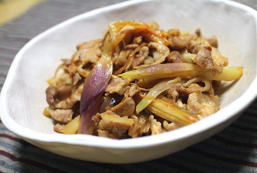 今日のキムチ料理レシピ：豚肉とみょうがのキムチ炒め