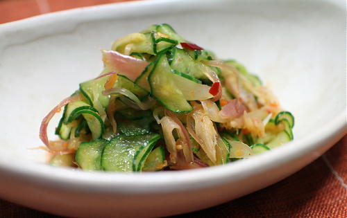 今日のキムチ料理レシピ：胡瓜とみょうがのピリ辛甘酢