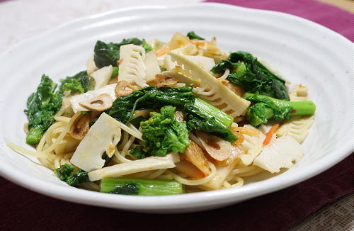 今日のキムチ料理レシピ：菜の花とたけのこのキムチパスタ