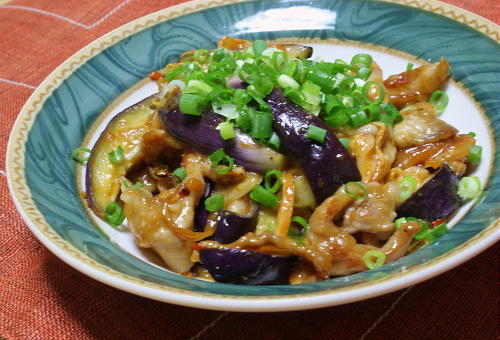 今日のキムチ料理レシピ：茄子と豚肉のキムチ炒め