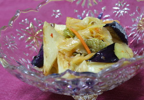 今日のキムチ料理レシピ：茄子と長いもとキムチの甘酢和え
