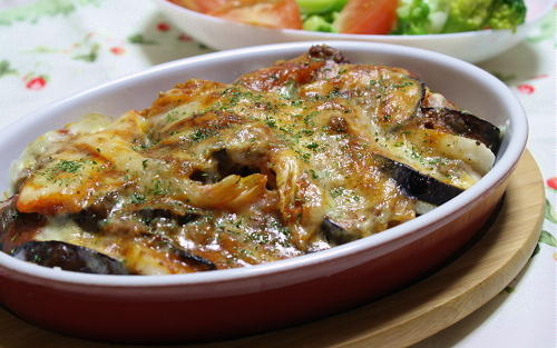 今日のキムチ料理レシピ：長芋と茄子とキムチのミートソース焼き