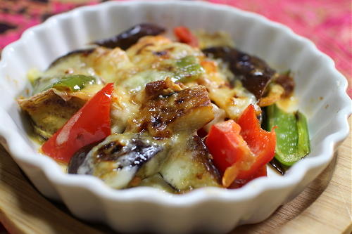 今日のキムチ料理レシピ：茄子とキムチのチーズ焼き