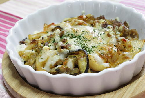 今日のキムチ料理レシピ：茄子と豚肉とキムチのカレーチーズ焼き