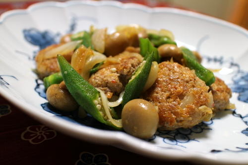 今日のキムチ料理レシピ：キムチ肉団子のオイスターソース炒め