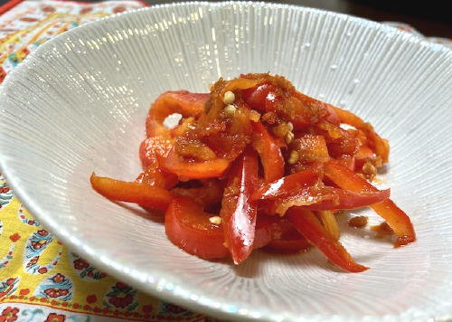 今日のキムチ料理レシピ：パプリカのピリ辛おかか和え