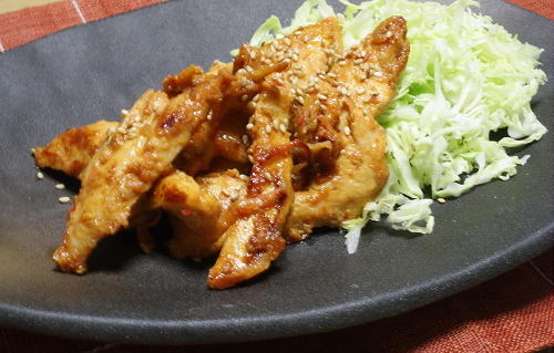 今日のキムチ料理レシピ：ピリ辛チキン
