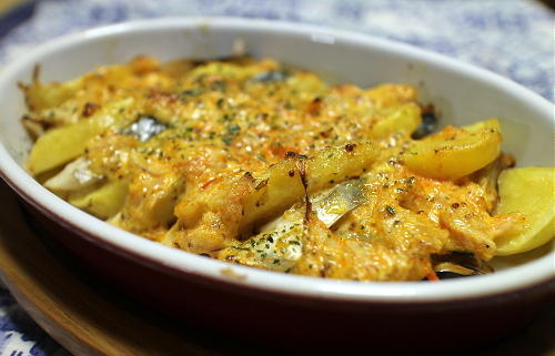 今日のキムチレシピ：サバとジャガイモとキムチのマヨネーズ焼き
