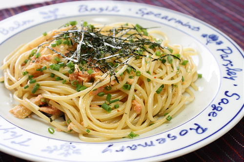 今日のキムチ料理レシピ：鮭キムチパスタ