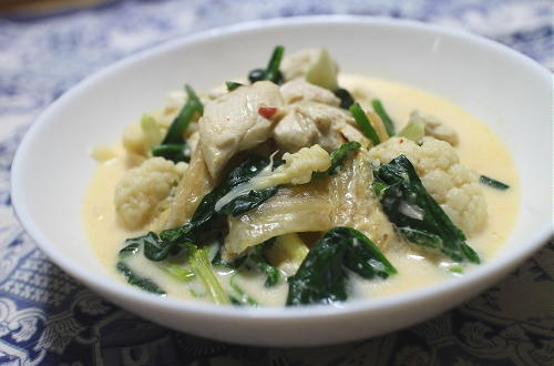 今日のキムチ料理レシピ：ささみとほうれん草のキムチスープ