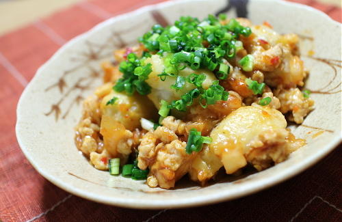 今日のキムチ料理レシピ：里芋のキムチひき肉あん