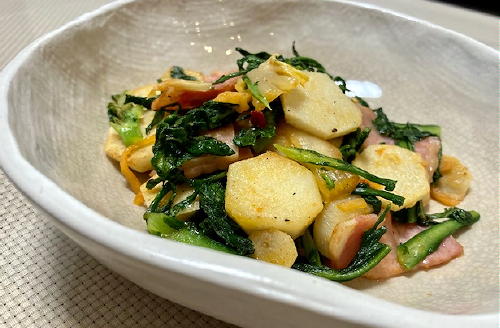 今日のキムチ料理レシピ：里芋と春菊のキムチ炒め