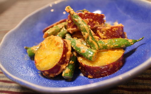 今日のキムチ料理レシピ：サツマイモといんげんのピリ辛マヨ和え