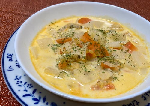今日のキムチ料理レシピ：シーフードキムチスープ