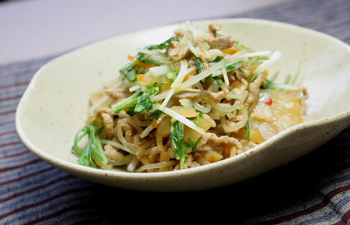 今日のキムチ料理レシピ：しらたきとキムチの甘辛煮