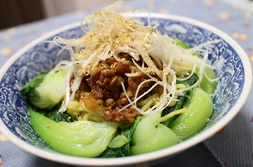 今日のキムチ料理レシピ：汁なしキムチ担々麺