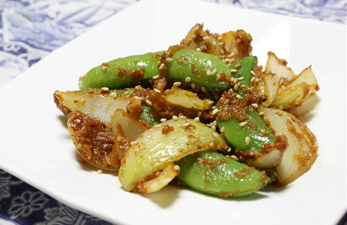 今日のキムチ料理レシピ：スナップエンドウのピリ辛味噌炒め