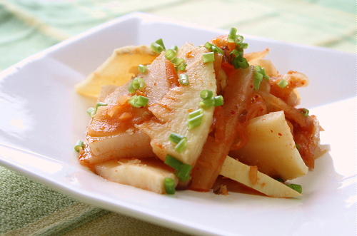 今日のキムチ料理レシピ：たけのことキムチの和え物