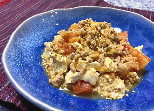 今日のキムチ料理レシピ：トマトと豆腐のキムチひき肉炒め