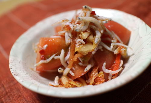 今日のキムチ料理レシピ：トマトとキムチのシラスあえ
