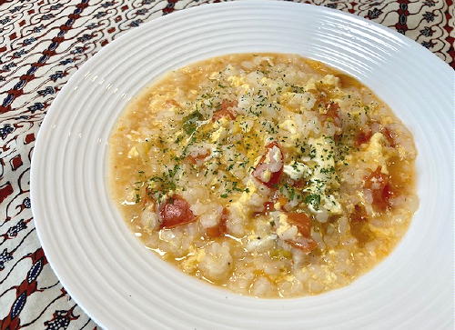 今日のキムチ料理レシピ：トマトキムチ雑炊