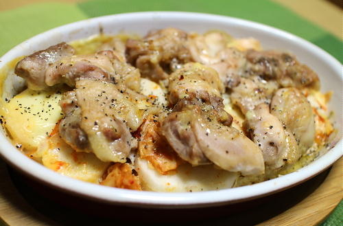 今日のキムチ料理レシピ：鶏肉と長芋のキムチチーズ焼き