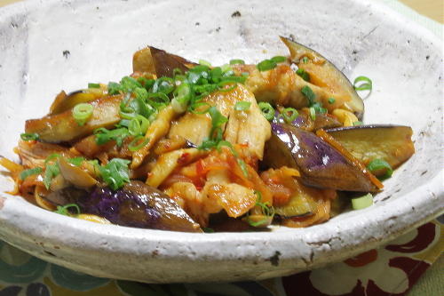 今日のキムチ料理レシピ：鶏肉と茄子のキムチ甘酢煮