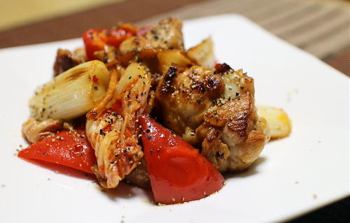 今日のキムチ料理レシピ：鶏肉とねぎのキムチ炒め