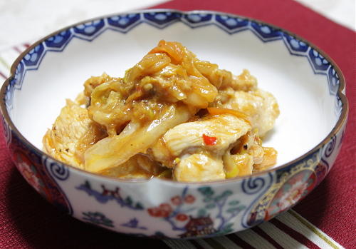 今日のキムチ料理レシピ：鶏肉とねぎの味噌キムチ炒め