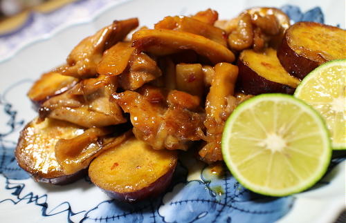 今日のキムチレシピ：鶏肉とサツマイモと大根キムチの煮もの