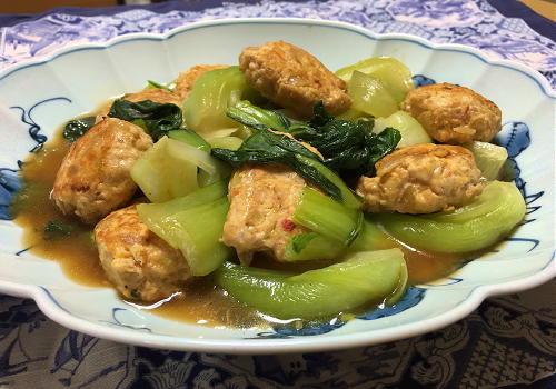 今日のキムチレシピ：キムチ肉団子と青梗菜の中華煮