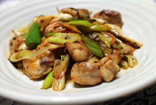 今日のキムチ料理レシピ：鶏肉とキムチとねぎの塩炒め