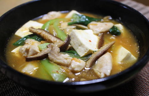 今日のキムチ料理レシピ：豆腐とチンゲン菜とキムチのうま煮