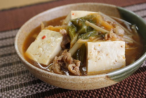 今日のキムチ料理レシピ：豆腐と豚肉のとろ～りキムチ煮