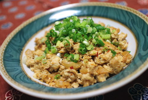 今日のキムチレシピ：キムチと豆腐入り鶏そぼろ