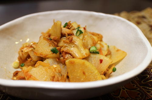 今日のキムチ料理レシピ：大根とツナのキムチ炒め