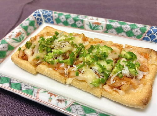 今日のキムチ料理レシピ：油揚げのしらすキムチピザ