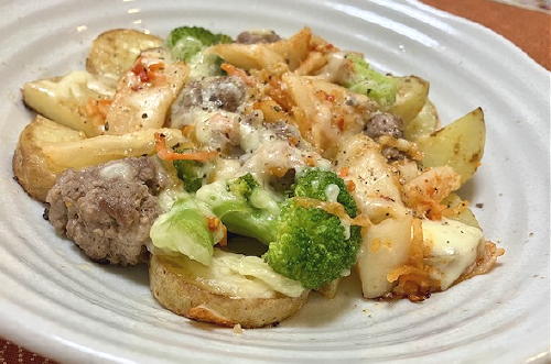 今日のキムチ料理レシピ：じゃがいもとひき肉のキムチチーズ炒め