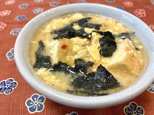 今日のキムチ料理レシピ：厚揚げとキムチのかきたま味噌汁