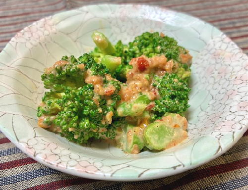 今日のキムチ料理レシピ：ブロッコリーのピリ辛味噌マヨ和え