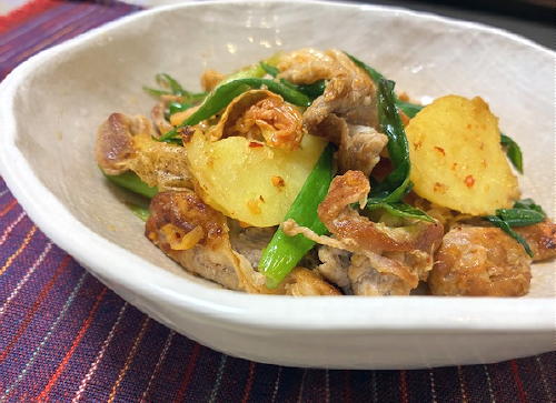 今日のキムチ料理レシピ：豚肉とじゃがいものキムチ炒め
