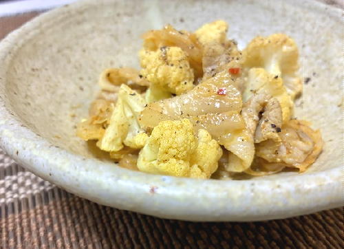 今日のキムチ料理レシピ：豚肉とカリフタワーとキムチのレンジ炒め