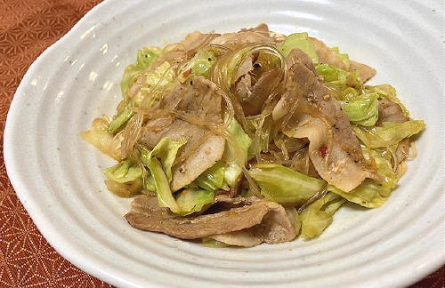 今日のキムチ料理レシピ：豚バラキャベツと春雨のピリ辛煮